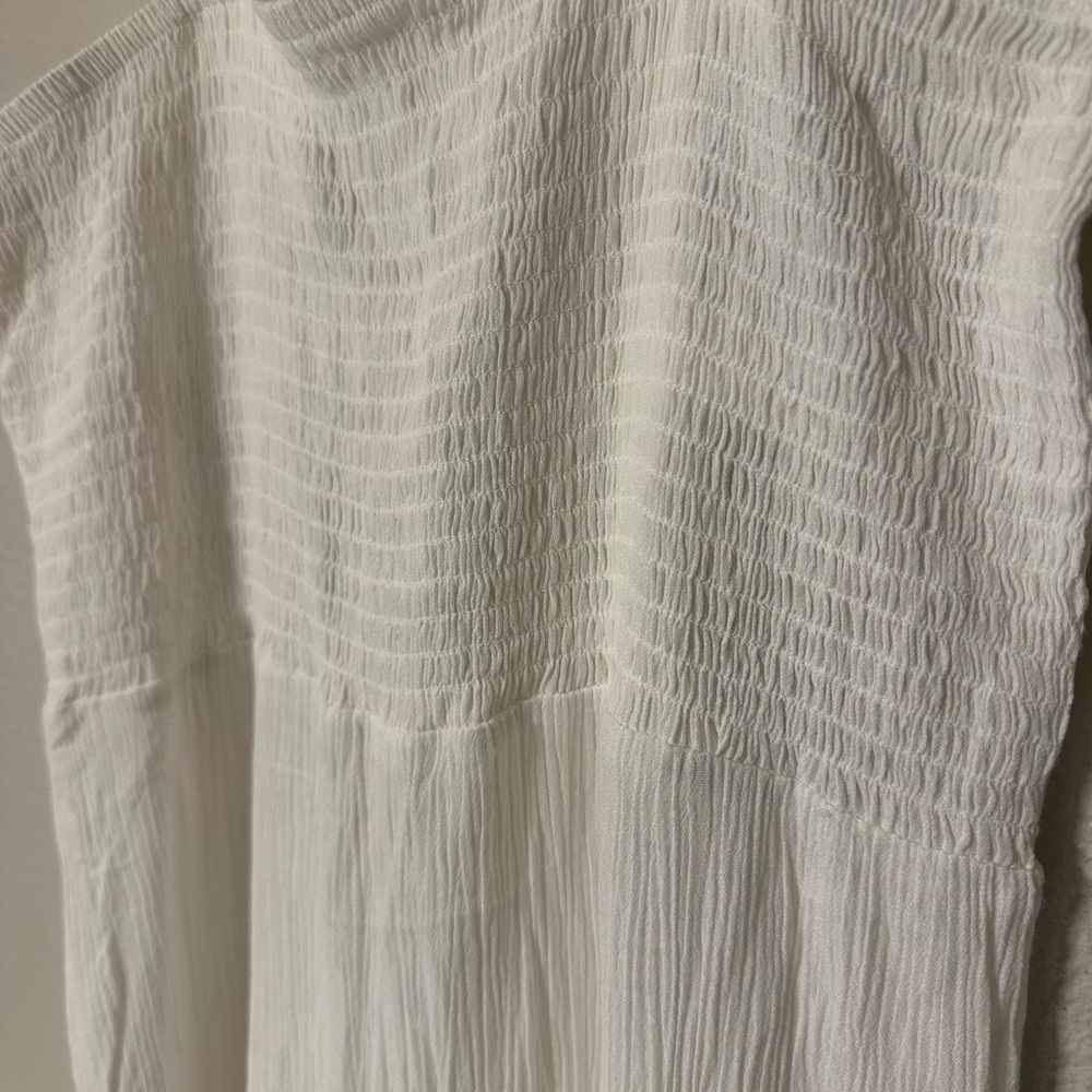 Source Unknown White Maxi Dress
B2 - Picture 2 of 5